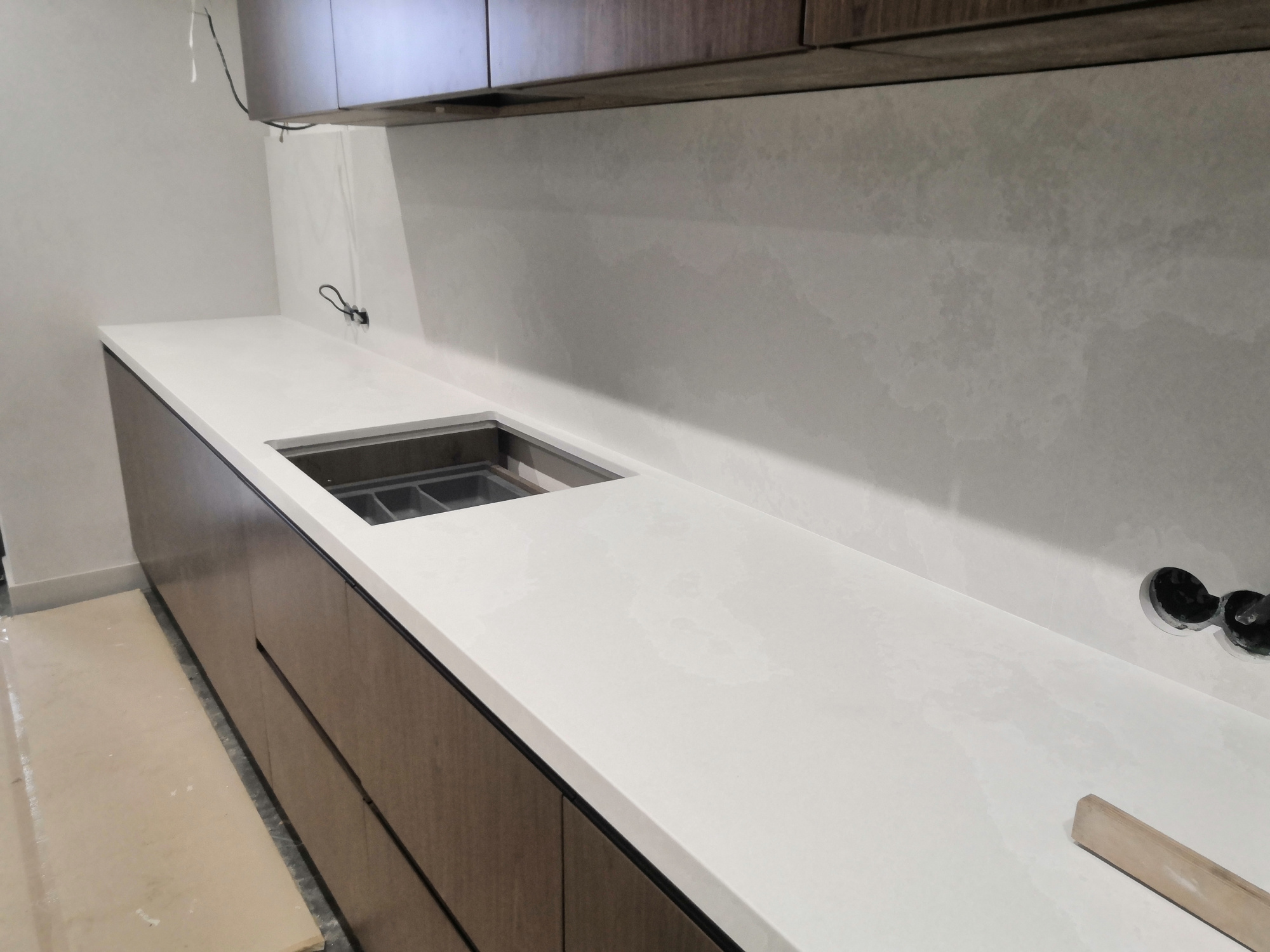 BQ8870 OLYMPUS WHITE (H)